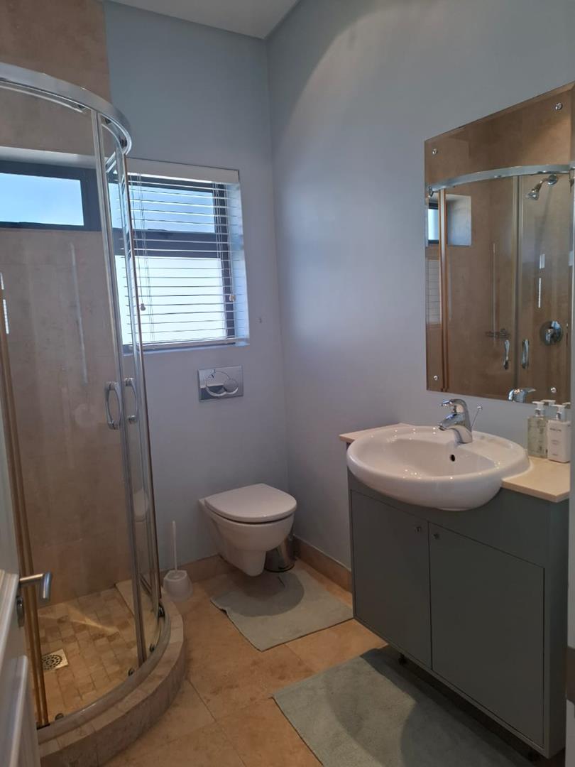 2 Bedroom Property for Sale in Green Point Western Cape